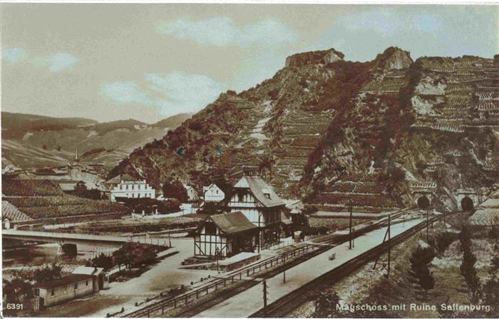 Mayschoss Ahr mit Ruine Saffenburg