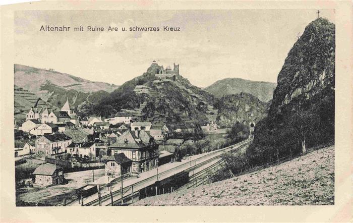 Altenahr mit Ruine Are und schwarzes Kreuz