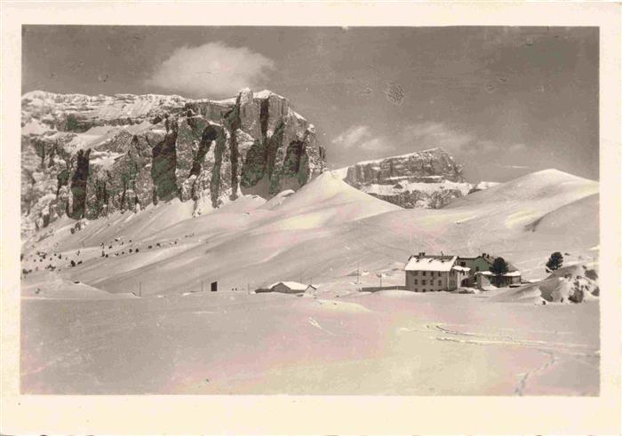 Passo di Sella Selva Val Gardena IT Rifugio Passo Sella Dolomiti