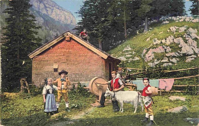 Sennhuetten Appenzeller Ziege Kinder Trachten Mann