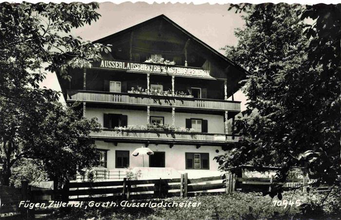 Fuegen Zillertal Tirol AT Gasthaus Ausserladscheiter