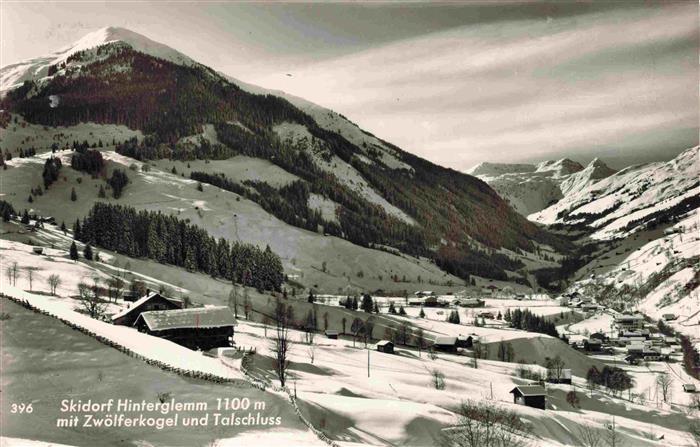Hinterglemm Saalbach Pinzgau Pongau AT mit Zwoelferkogel und Talschluss