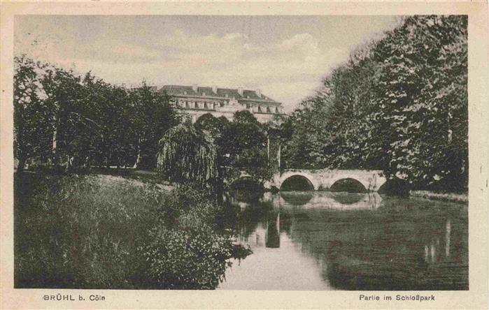 BRUeHL  Rheinland Partie im Schlosspark