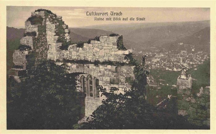 Urach Schwarzwald Ruine mit Blick auf die Stadt