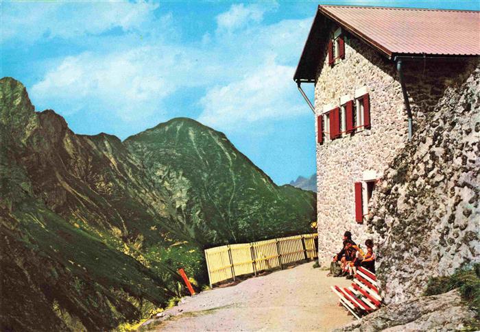 Simmshuette2004m Frederick-Simmshuette Lechtal Tirol AT Berghuette mit Peischels
