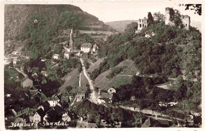 Isenburg Sayntal Westerwald Panorama mit Burgruine
