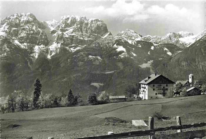 Iselsberg 1200m Winklern Moelltal Karnten AT mit Hotel Iselsbergerhof und Lienze
