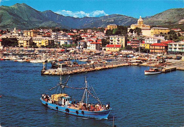 Loano Liguria IT Il porto