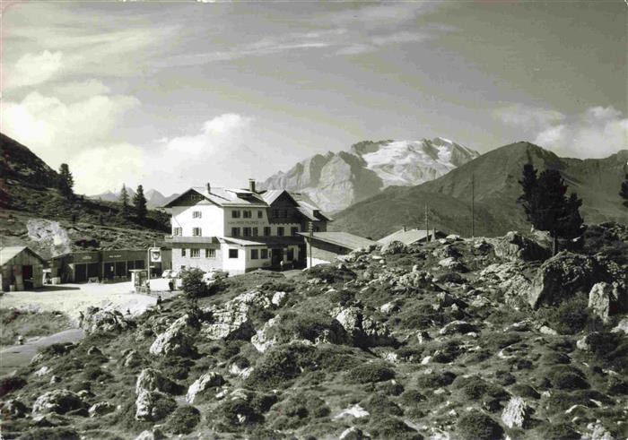 Cortina d Ampezzo IT Albergo Passo Falzarego