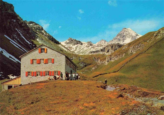 Lucknerhuette 2233m Koednitztal Kals Grossglockner AT Berghaus Blick gegen Gross