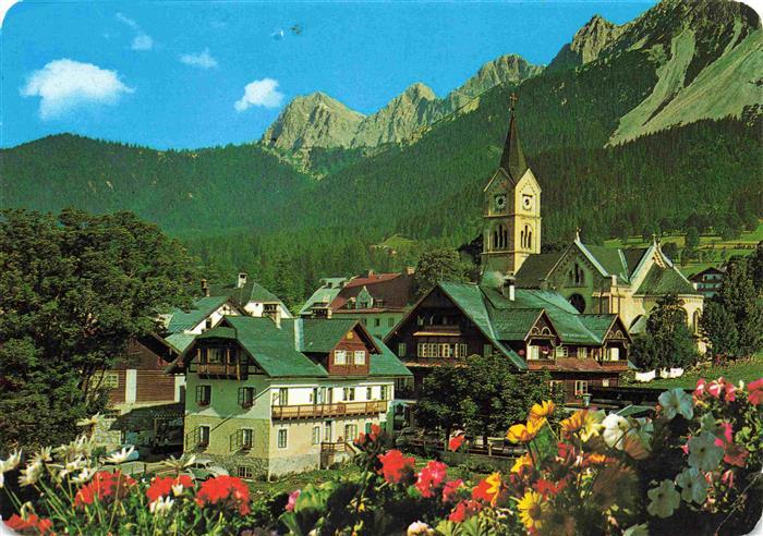 Ramsau am Dachstein Schladming Obersteiermark AT Teilansicht mit Kirche