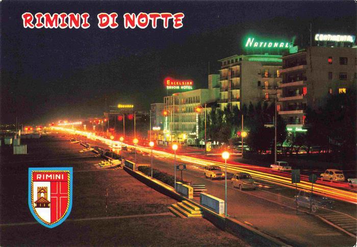 Rimini IT Lungomare di notte Uferpromenade Nachtaufnahme