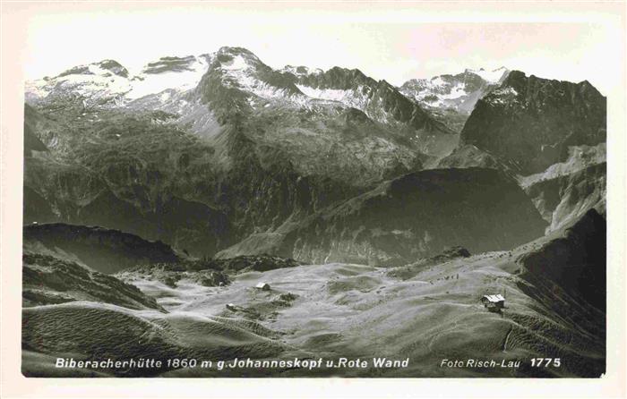 Biberacherhuette 1860m Schroecken Vorarlberg AT mit Johanneskopf und Rote Wand