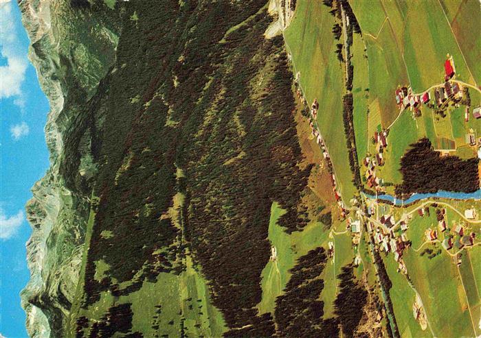 Bach Tirol AT mit Tiroler und Allgaeuer Alpen