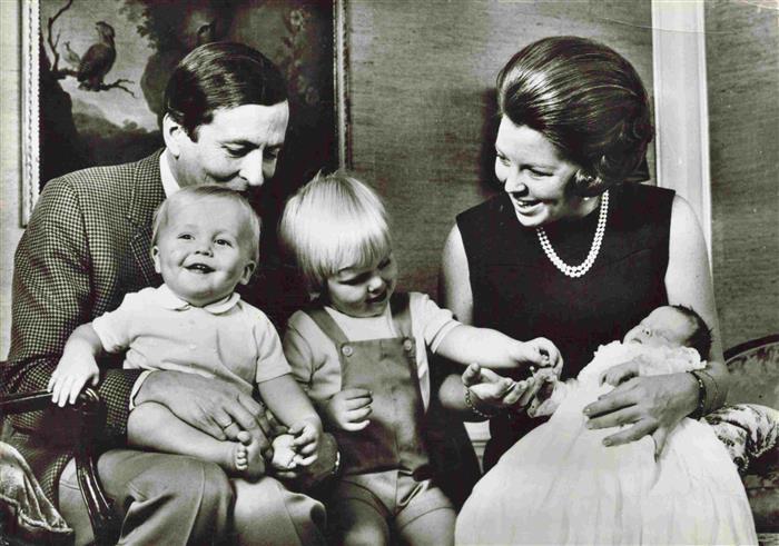 Adel Niederlande Koenigshaus Prinselijk gezin Kasteel Drakesteyn