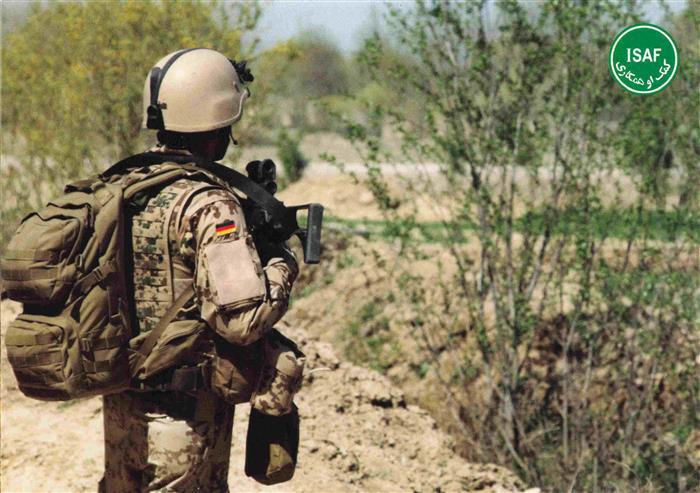 Militaria Soldatenleben ISAF Patrouille zu Fuss