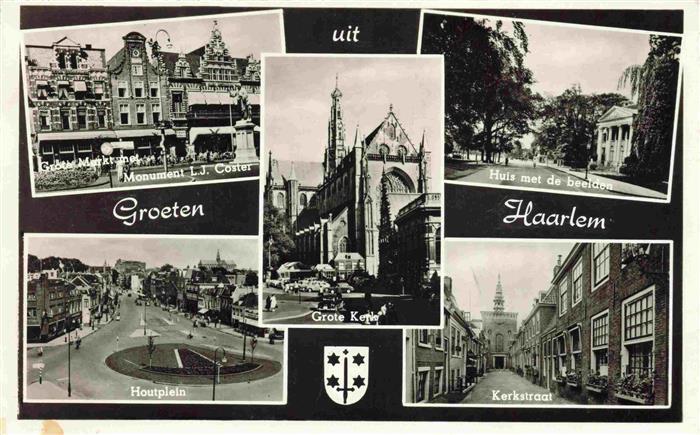 HAARLEM NL Monument L.J. Coster Huis met de beelden Grote Kerke Houtplein Kerkst