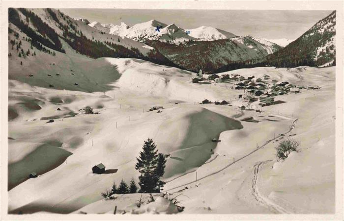 Berwang Tirol AT Panorama Schiparadies Alpen Blick gegen die Raazalpe