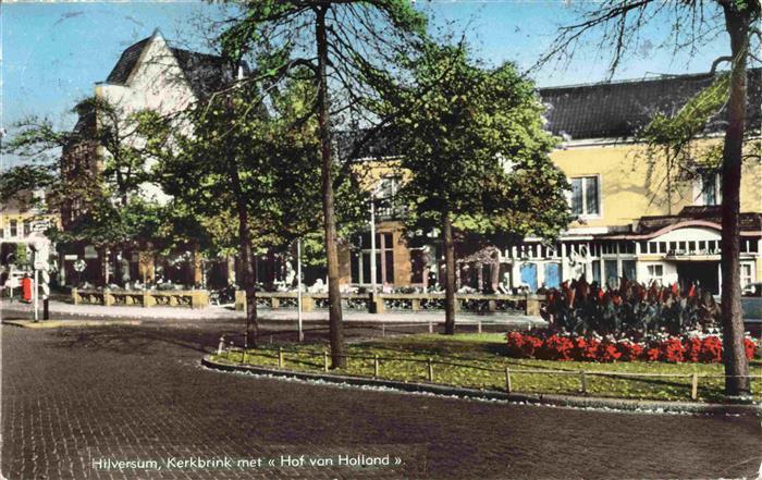 HILVERSUM NL Kerkbrink met Hof van Holland