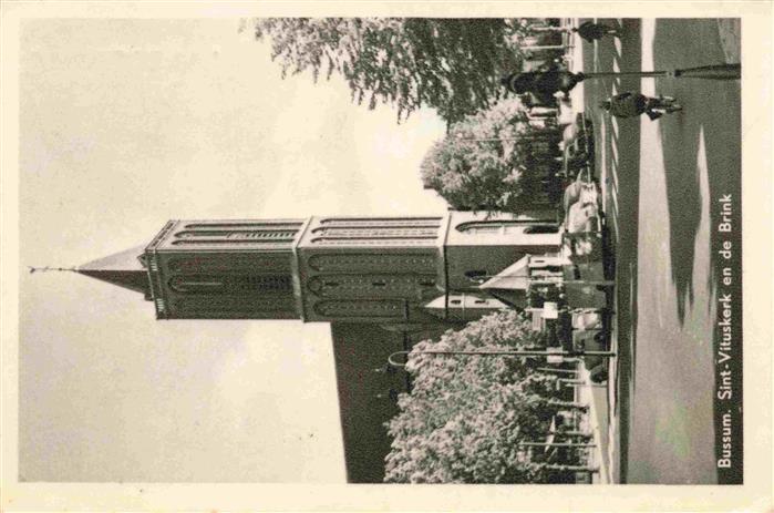Bussum NL Sint-Vituskerk en de Brink