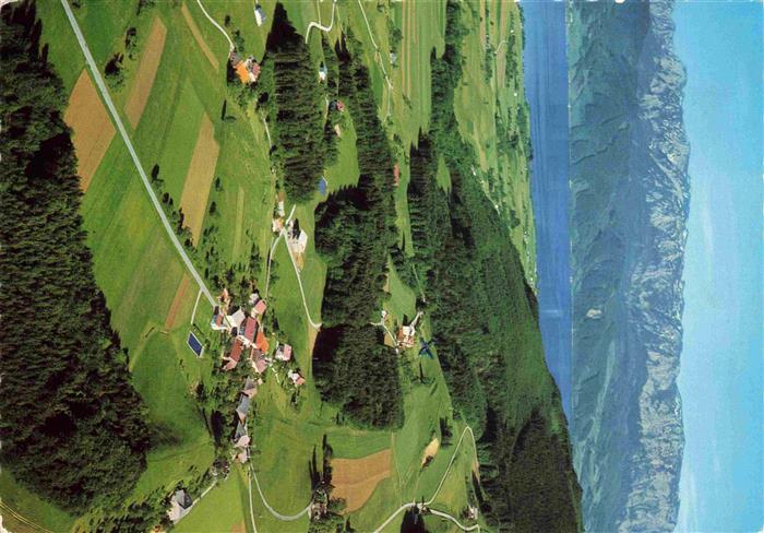 St Georgen Attergau Wildenhag mit Attersee und Hoellengebirge