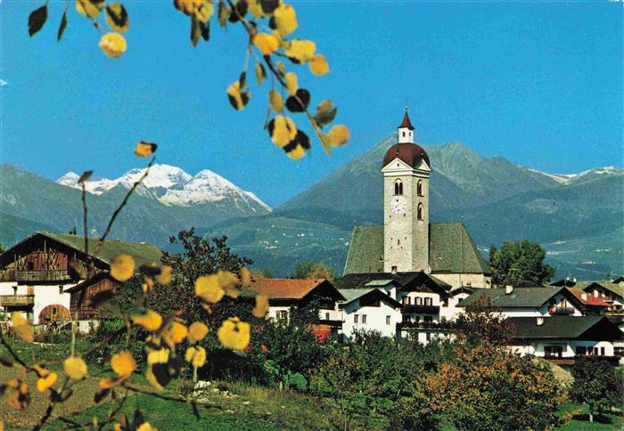 Natz Brixen Suedtirol Ortsansicht mit Kirche Alpen
