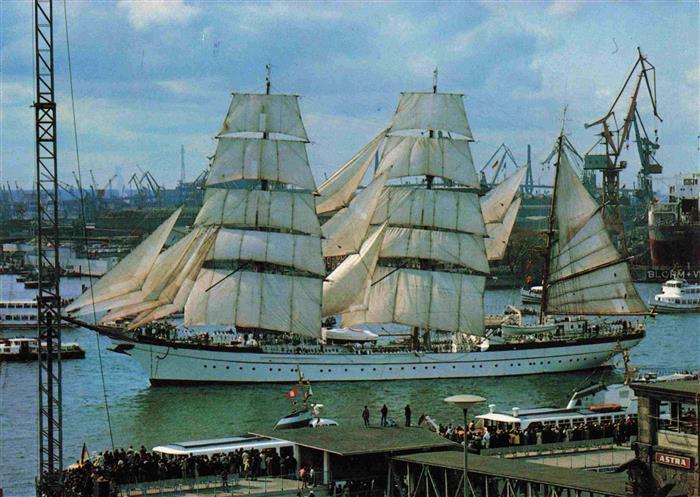 Segelschiffe Sailing Ship Navire a Voiles Barco de Vela-- Gorch Fock Hamburg Haf