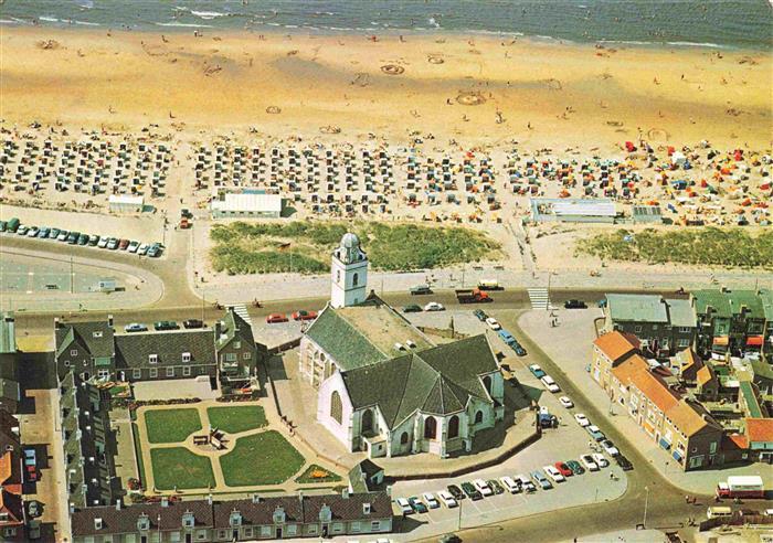 Katwijk aan Zee NL Gezicht op Oude of St Andreaskerk en St Andreashof Fliegerauf
