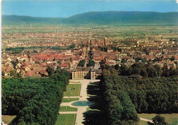 Schwetzingen BW Schloss mit Schlossgarten Fliegeraufnahme