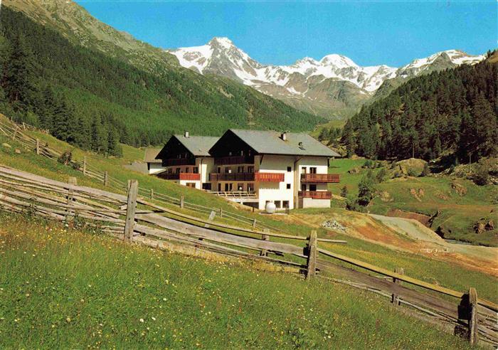Kurzras Schnalstal Suedtirol IT Hotel Cafe Restaurant Gerstengras