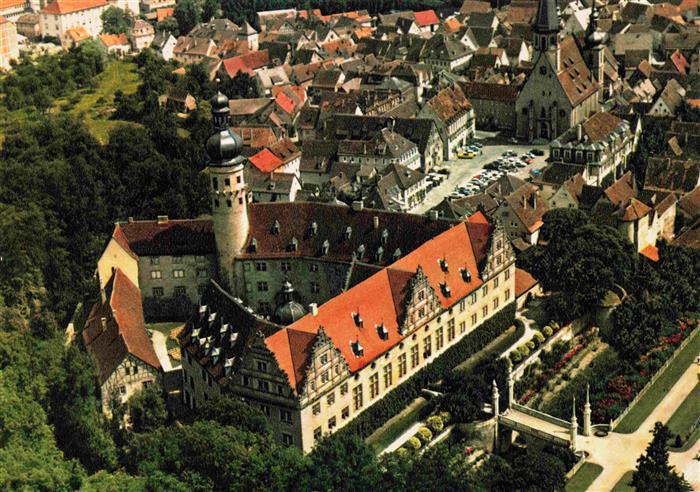 Weikersheim Schloss mit Marktplatz Fliegeraufnahme