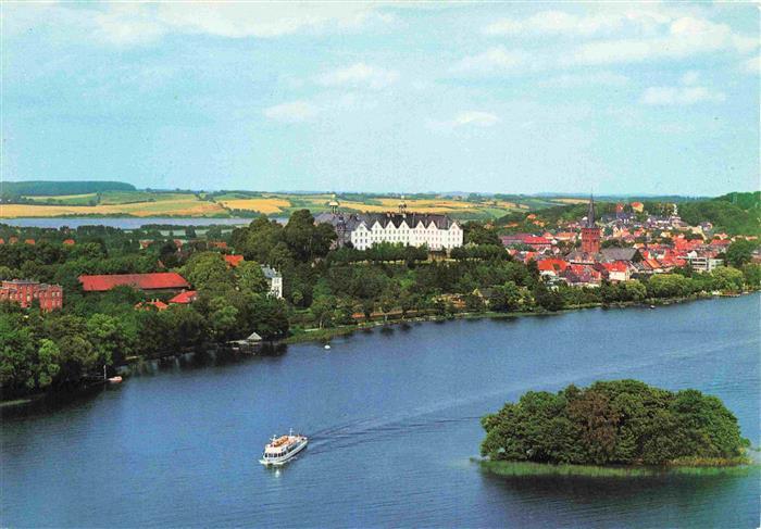 Ploen am See Schleswig-Holstein Panorama Blick zum Schloss