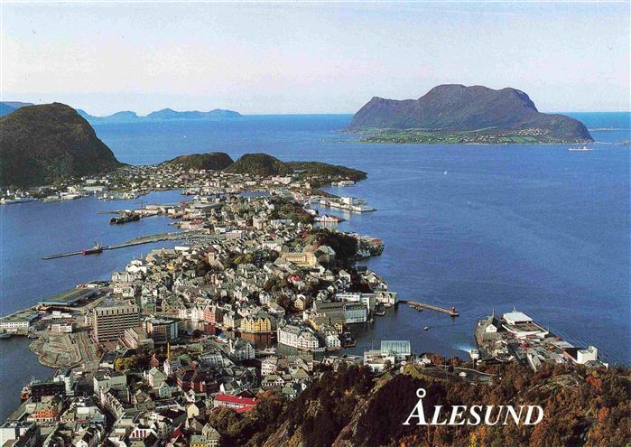 Alesund Kuestenpanorama Hafen