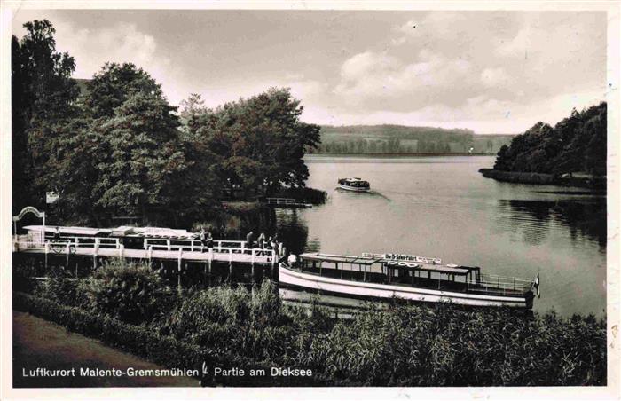 Malente-Gremsmuehlen Partie am Dieksee Fahrgastschiffe