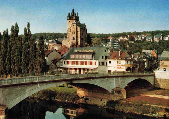 Diez Lahn Blick ueber die Lahnbruecke auf das Grafenschloss