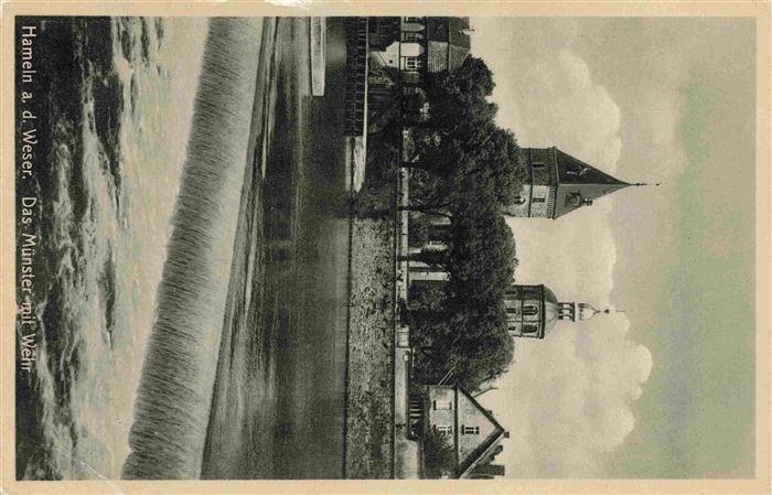 HAMELN Weser Muenster mit Wehr