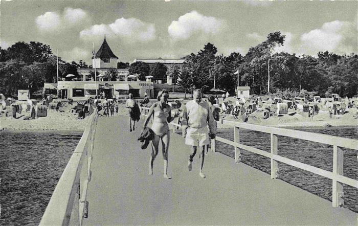 Timmendorfer Strand Timmendorferstrand Timmendorf Landungsbruecke mit Strandhall