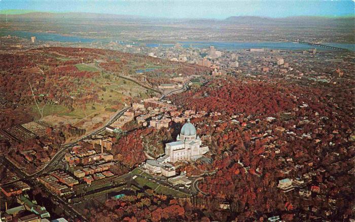 MONTREAL QUEBEC Canada Vue aerienne de l'Oratoire St Joseph et du Mont Royal