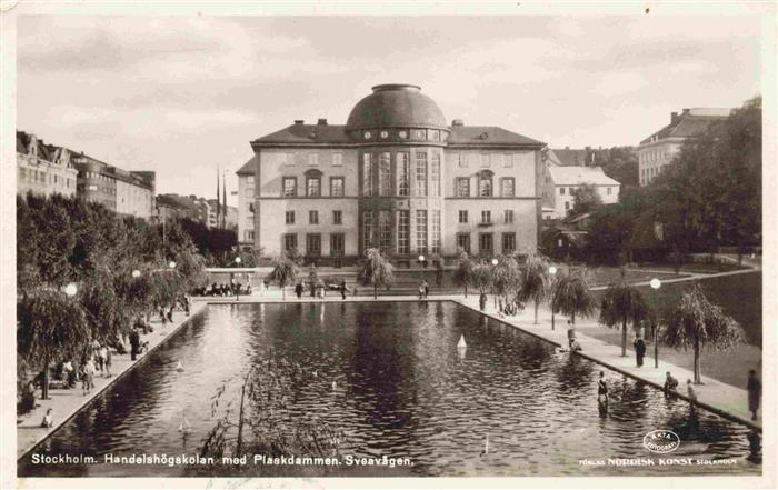 STOCKHOLM Sweden Hanelshoegskolan med Plaskdammen Sveavaegen