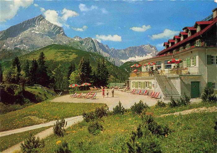KREUZECKHAUS 1652m Garmisch-Partenkirchen mit Alpspitze und Zugspitze