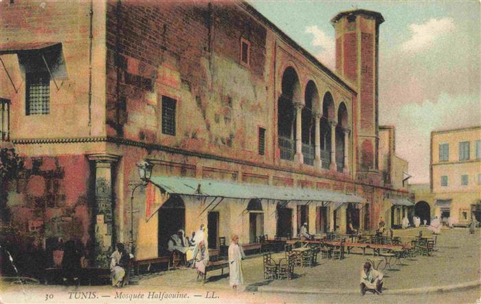 TUNIS Tunesie Mosquée-Halfaouine Café Terrasse Strassenszene Passanten Boegen Mi