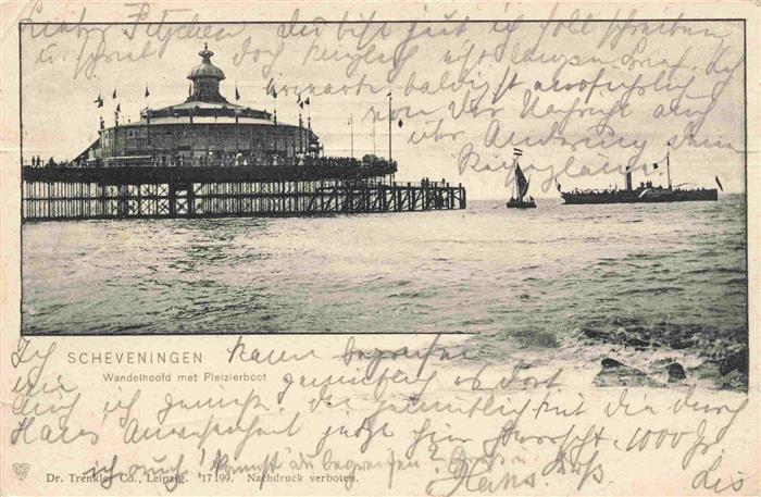SCHEVENINGEN Zuid-Holland NL Wandelhoofd Pleizierboot Pier Meer Dampfboot Segelb