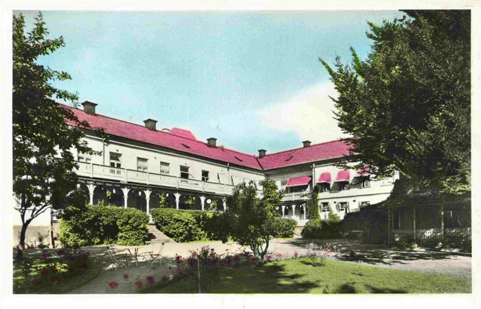 Askersund Stadshotellet Hotel Veranda Garten Baeume Rotes-Dach