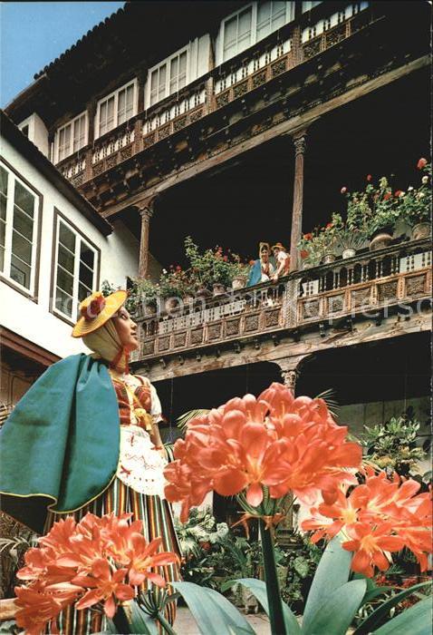 La Orotava Vestidos tipicos en la Casa de los Balcones