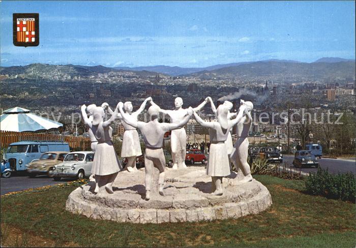 Barcelona Cataluna Vista general y Monumento a la Sardana