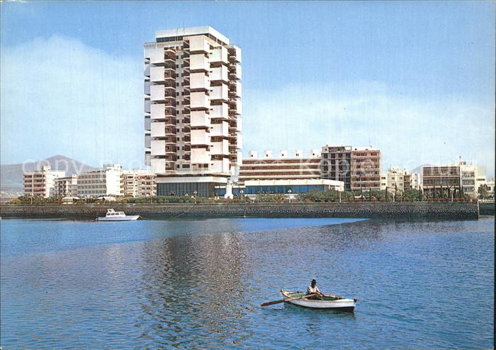 Arrecife Vista parcial desde el puerto