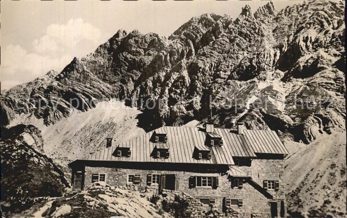 Oberstdorf Prinz Luitpold Haus DAV Schutzhuette Allgaeuer Alpen