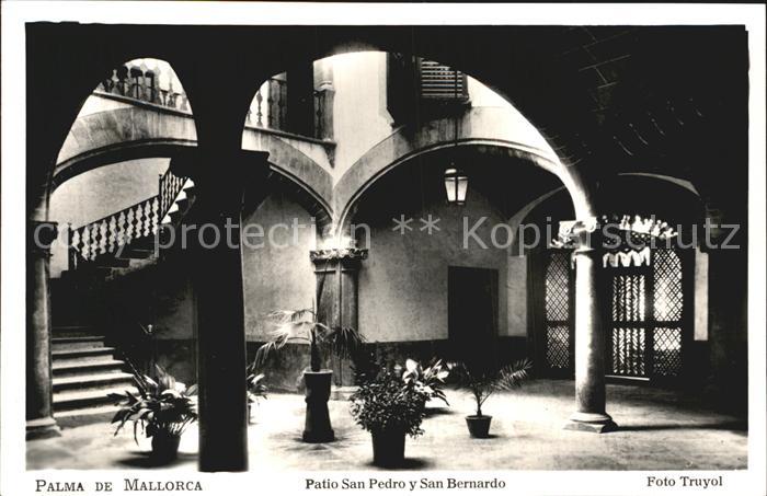 Palma de Mallorca Patio San Pedro y San Bernardo