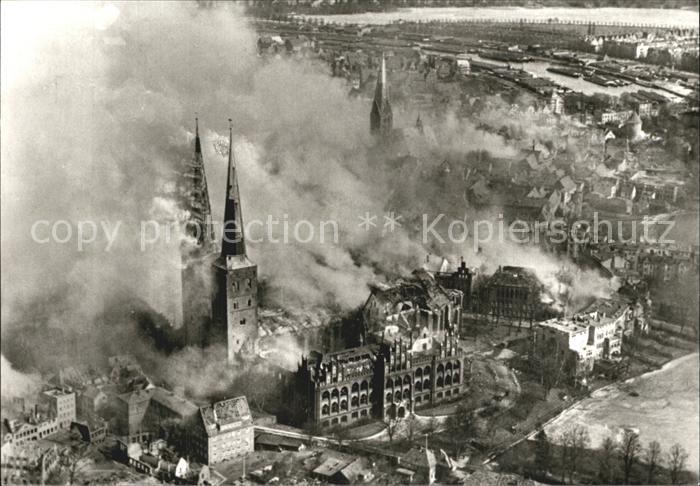 LueBECK CITY Luftangriff 1942 Dom