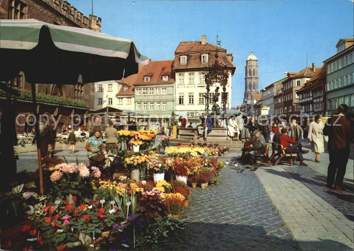 Goettingen Niedersachsen Blumenmarkt Gaenselieselbrunnen